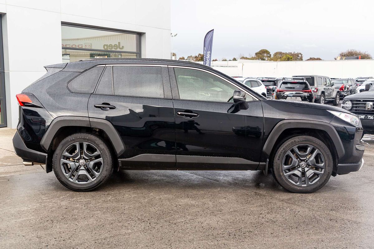 2022 Toyota RAV4 Edge AXAA54R