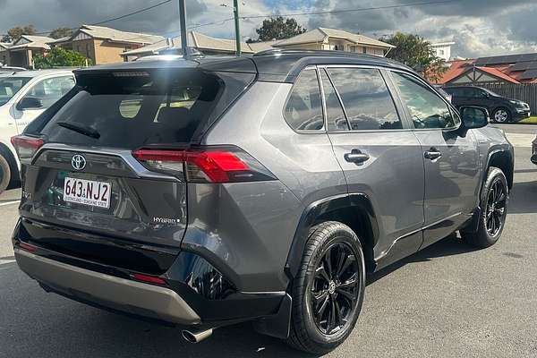 2022 Toyota RAV4 XSE AXAH52R