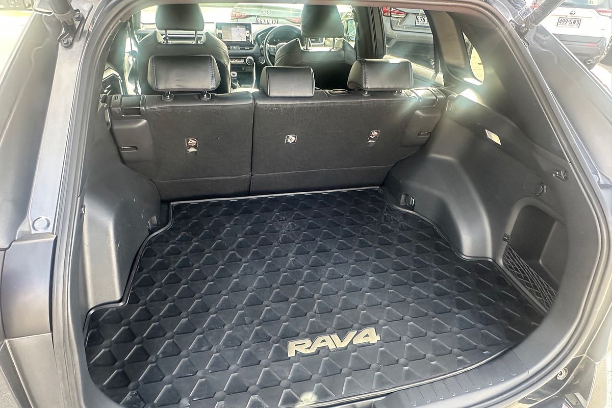 2022 Toyota RAV4 XSE AXAH52R