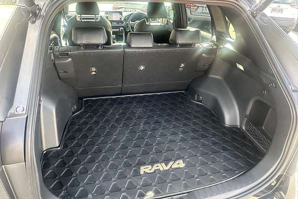2022 Toyota RAV4 XSE AXAH52R