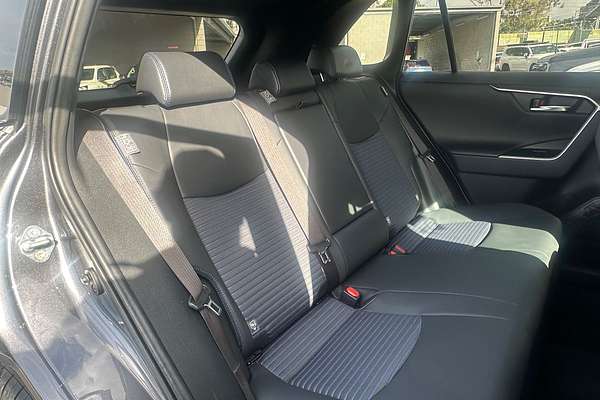 2022 Toyota RAV4 XSE AXAH52R