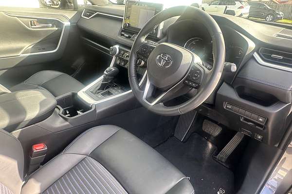 2022 Toyota RAV4 XSE AXAH52R