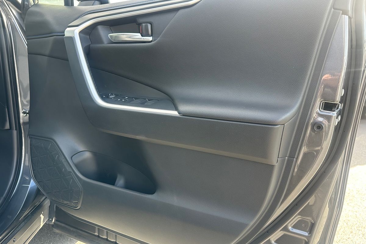 2022 Toyota RAV4 XSE AXAH52R