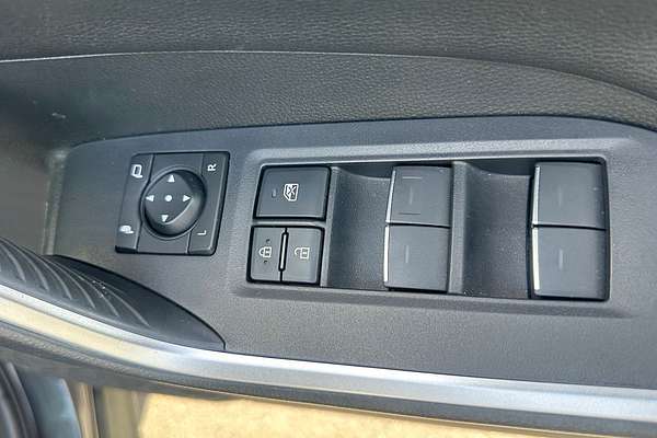 2022 Toyota RAV4 XSE AXAH52R