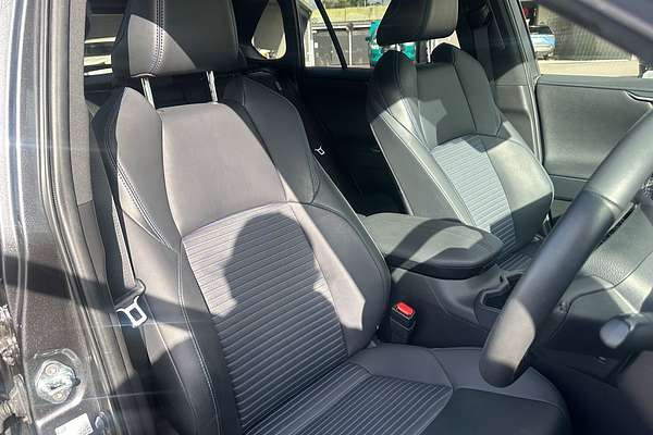 2022 Toyota RAV4 XSE AXAH52R