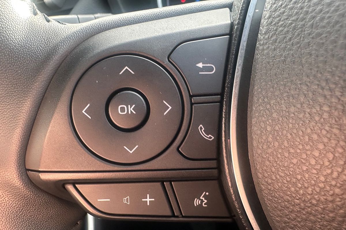 2022 Toyota RAV4 XSE AXAH52R