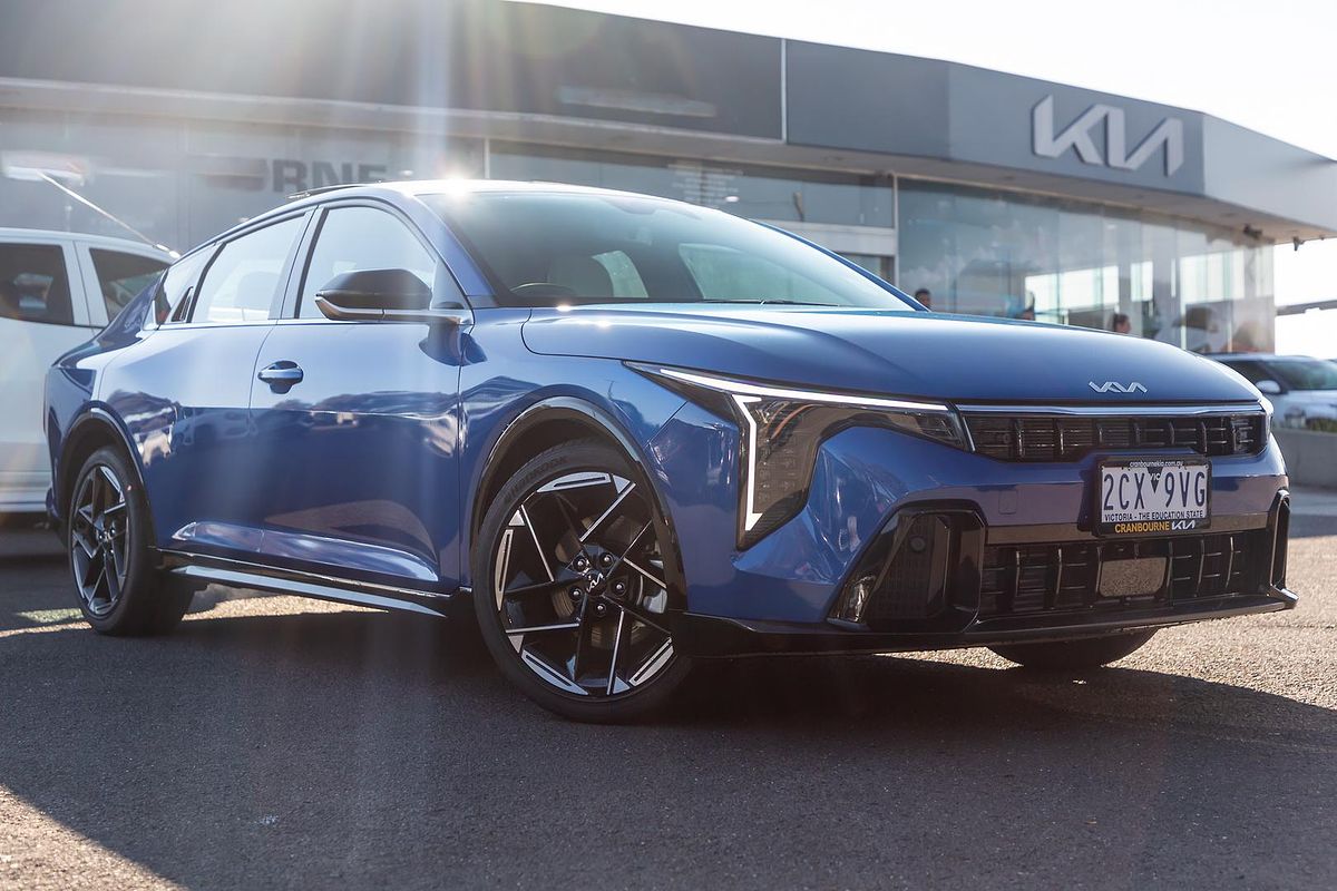 2025 Kia K4 GT-Line CL4m