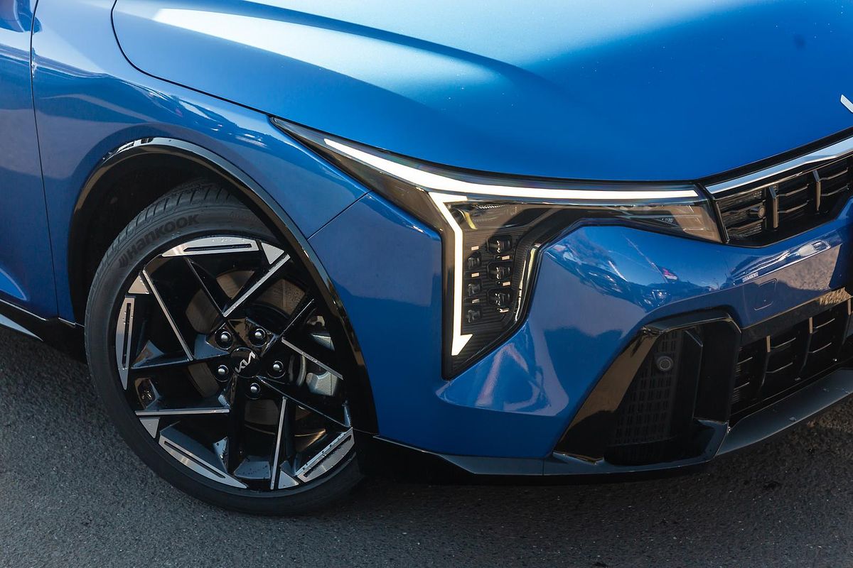 2025 Kia K4 GT-Line CL4m