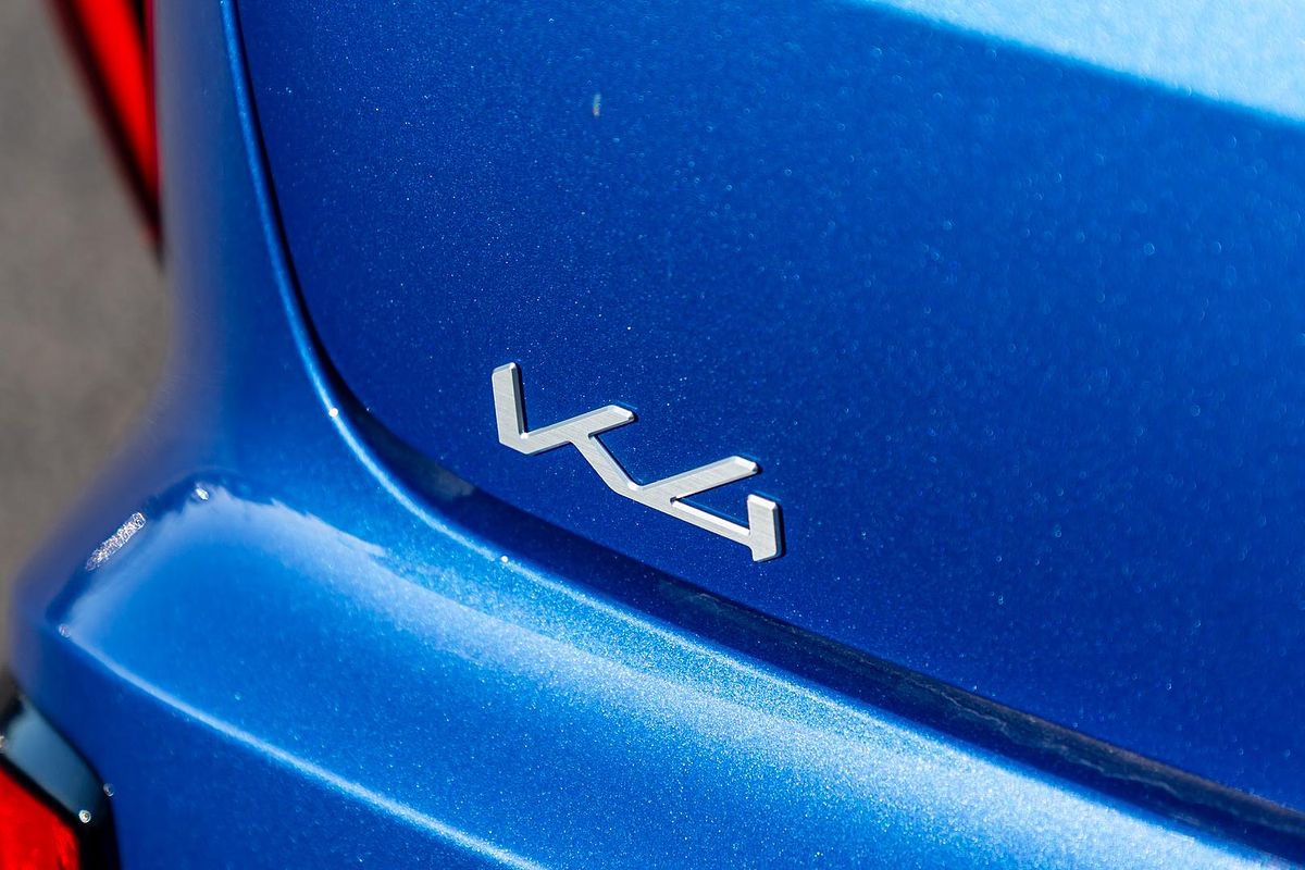 2025 Kia K4 GT-Line CL4m