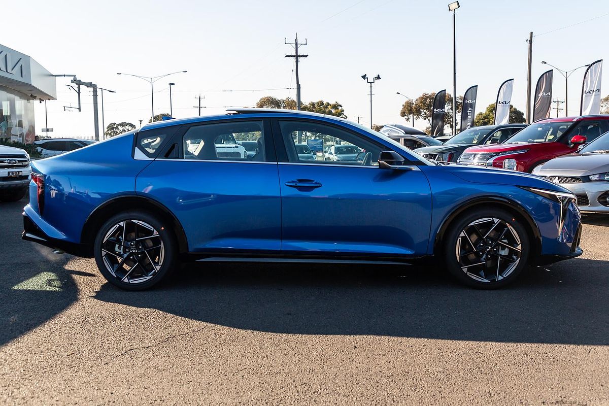 2025 Kia K4 GT-Line CL4m