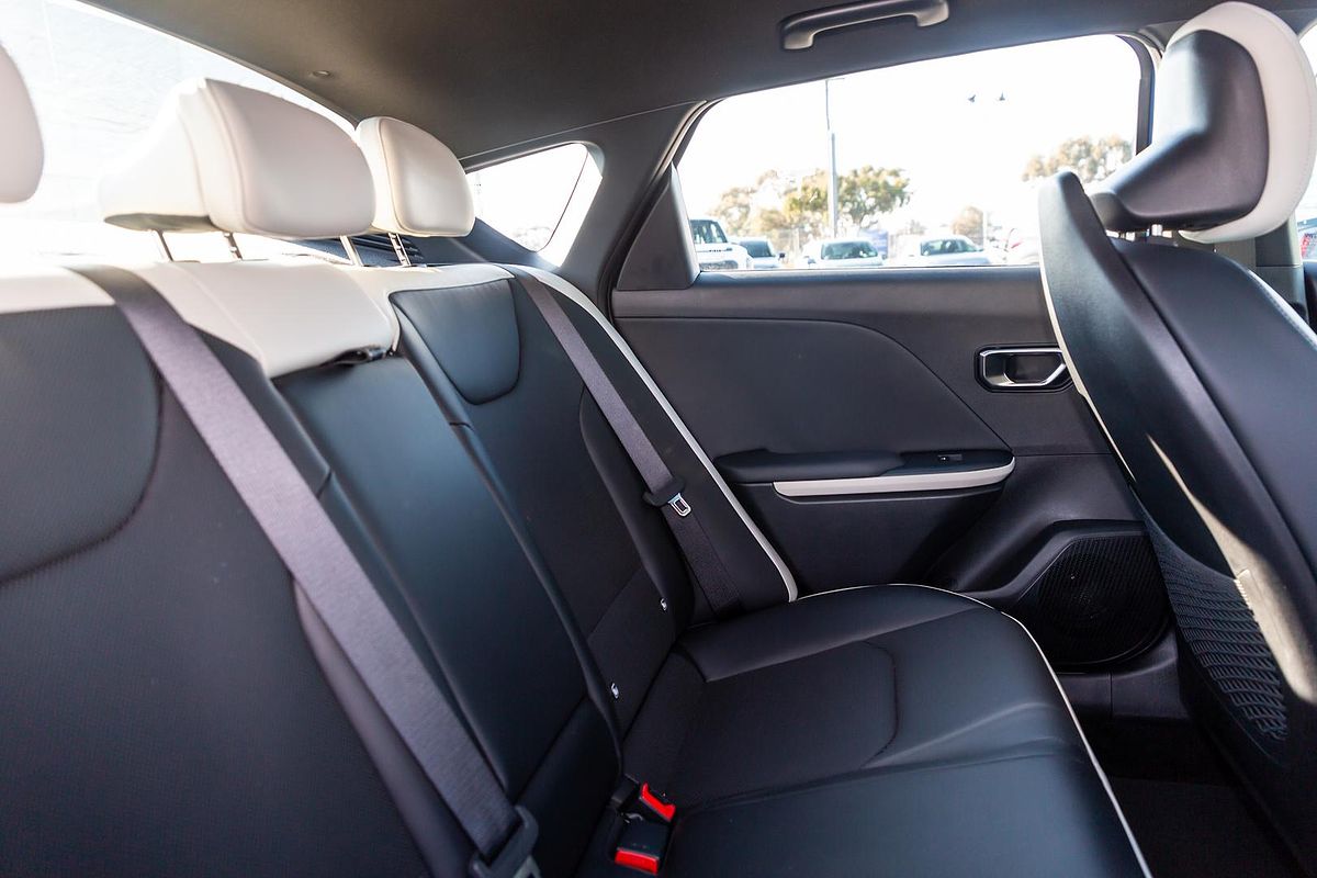 2025 Kia K4 GT-Line CL4m