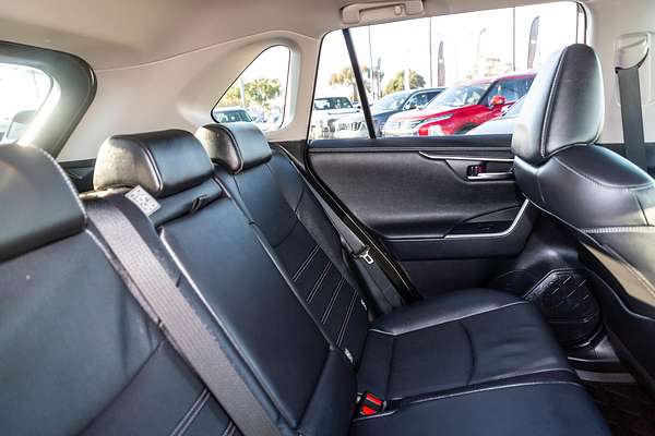 2022 Toyota RAV4 Cruiser AXAH52R