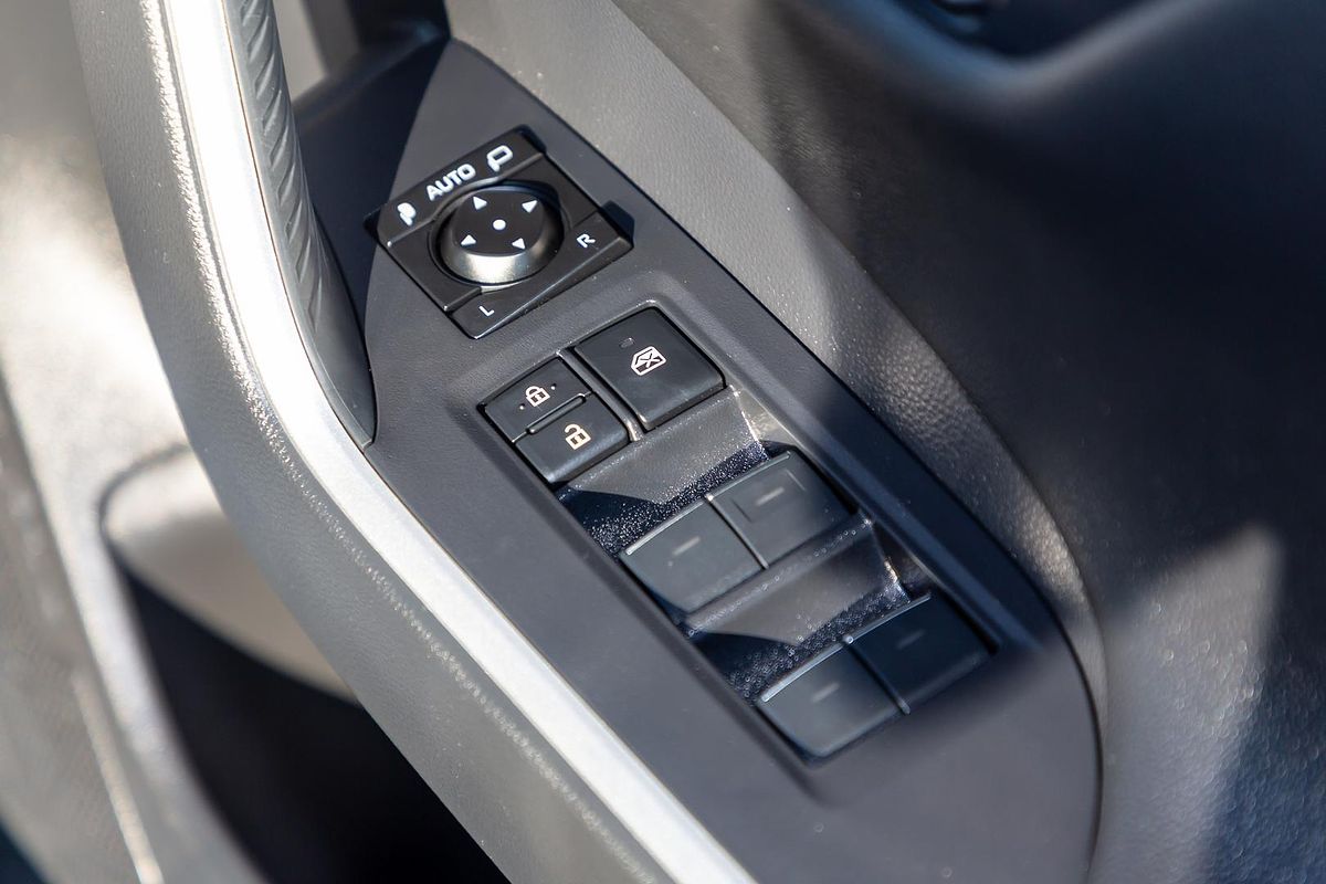 2022 Toyota RAV4 Cruiser AXAH52R