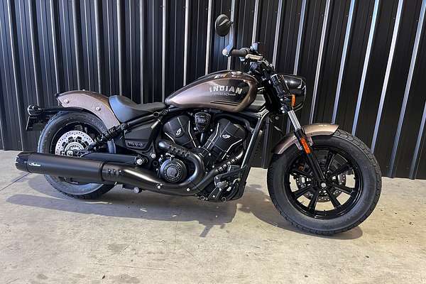 2025 Indian Scout Bobber Limited + Tech Scout