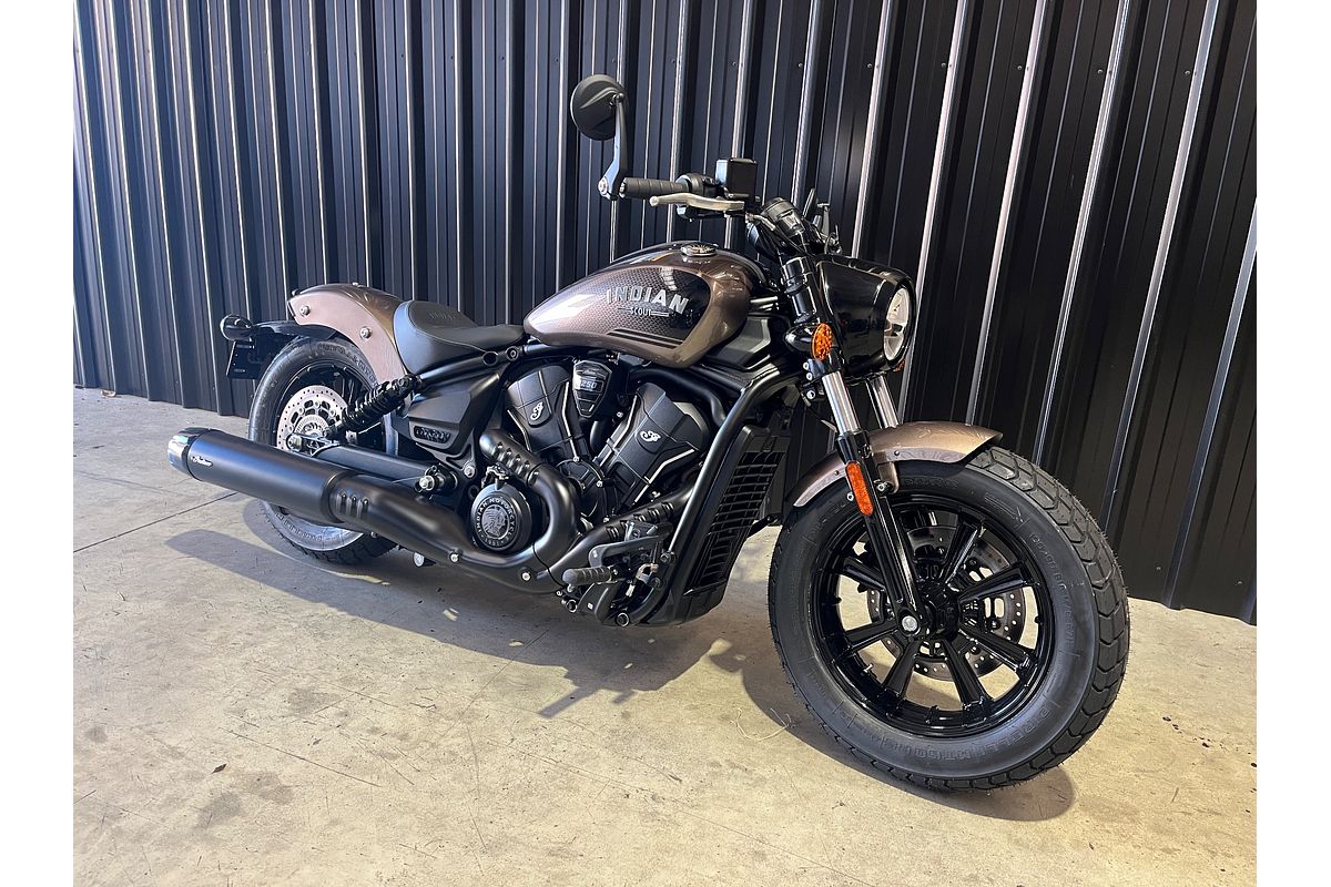 2025 Indian Scout Bobber Limited + Tech Scout