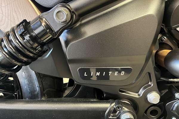 2025 Indian Scout Bobber Limited + Tech Scout