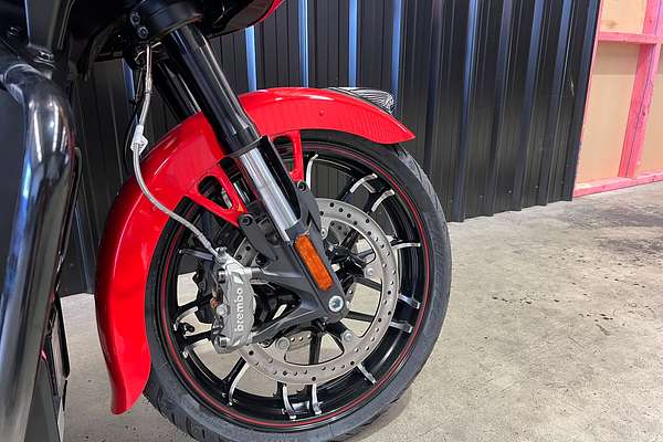 2025 Indian CHALLENGER DARKHORSE