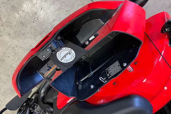 2025 Indian CHALLENGER DARKHORSE