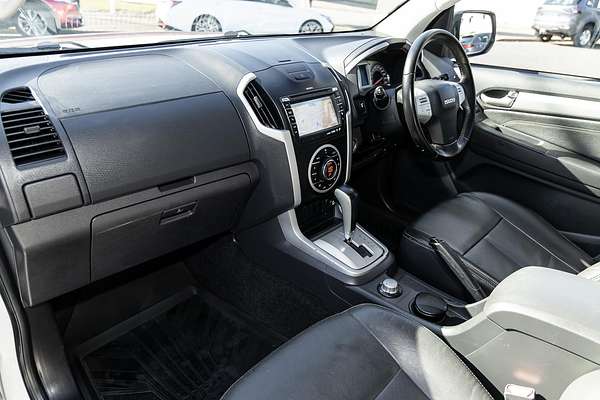 2016 Isuzu MU-X LS-T