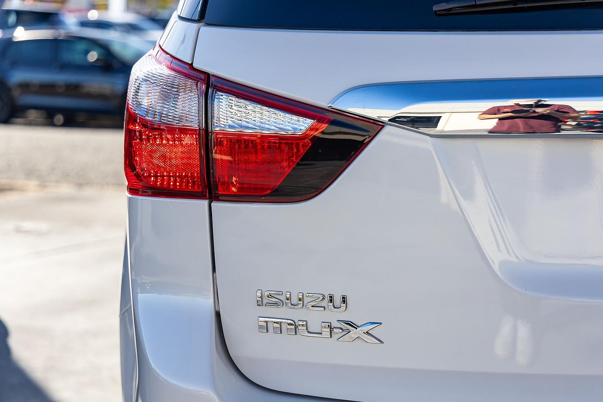 2016 Isuzu MU-X LS-T