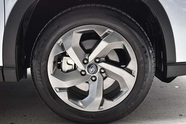 2024 Subaru Forester STI Sport S5