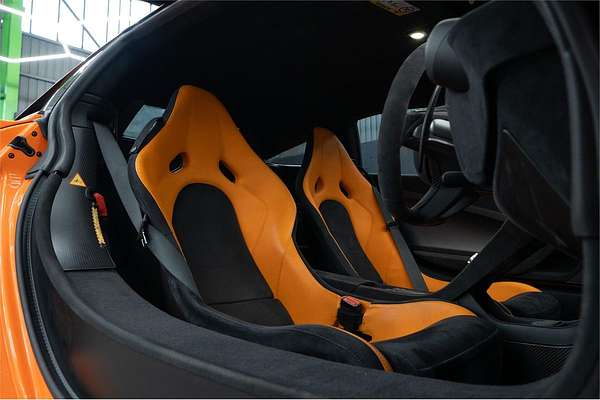 2015 McLaren 675LT