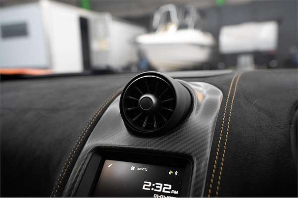 2015 McLaren 675LT