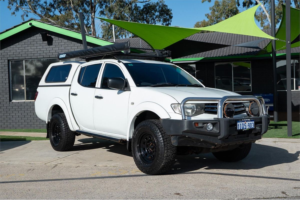 2015 Mitsubishi Triton GLX MN 4X4