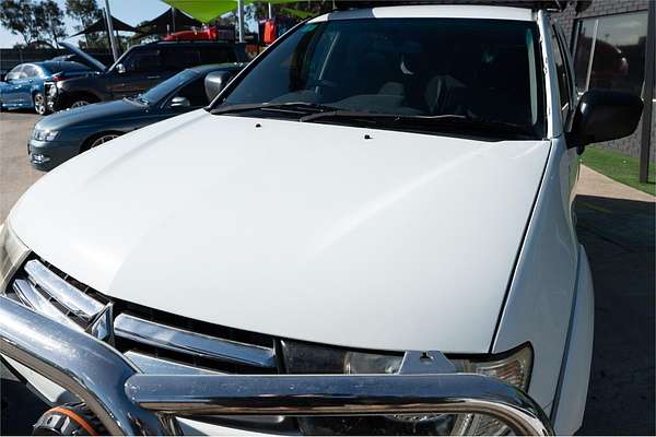 2015 Mitsubishi Triton GLX MN 4X4