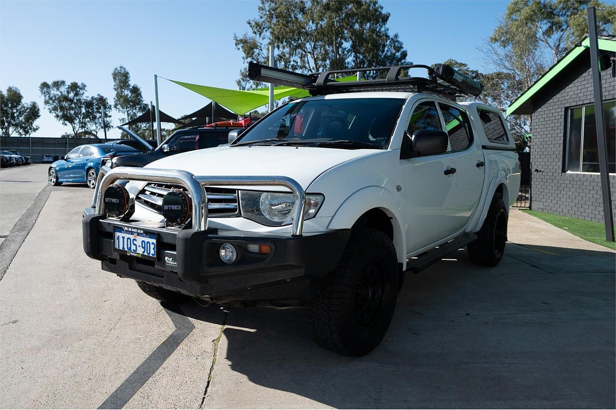 2015 Mitsubishi Triton GLX MN 4X4