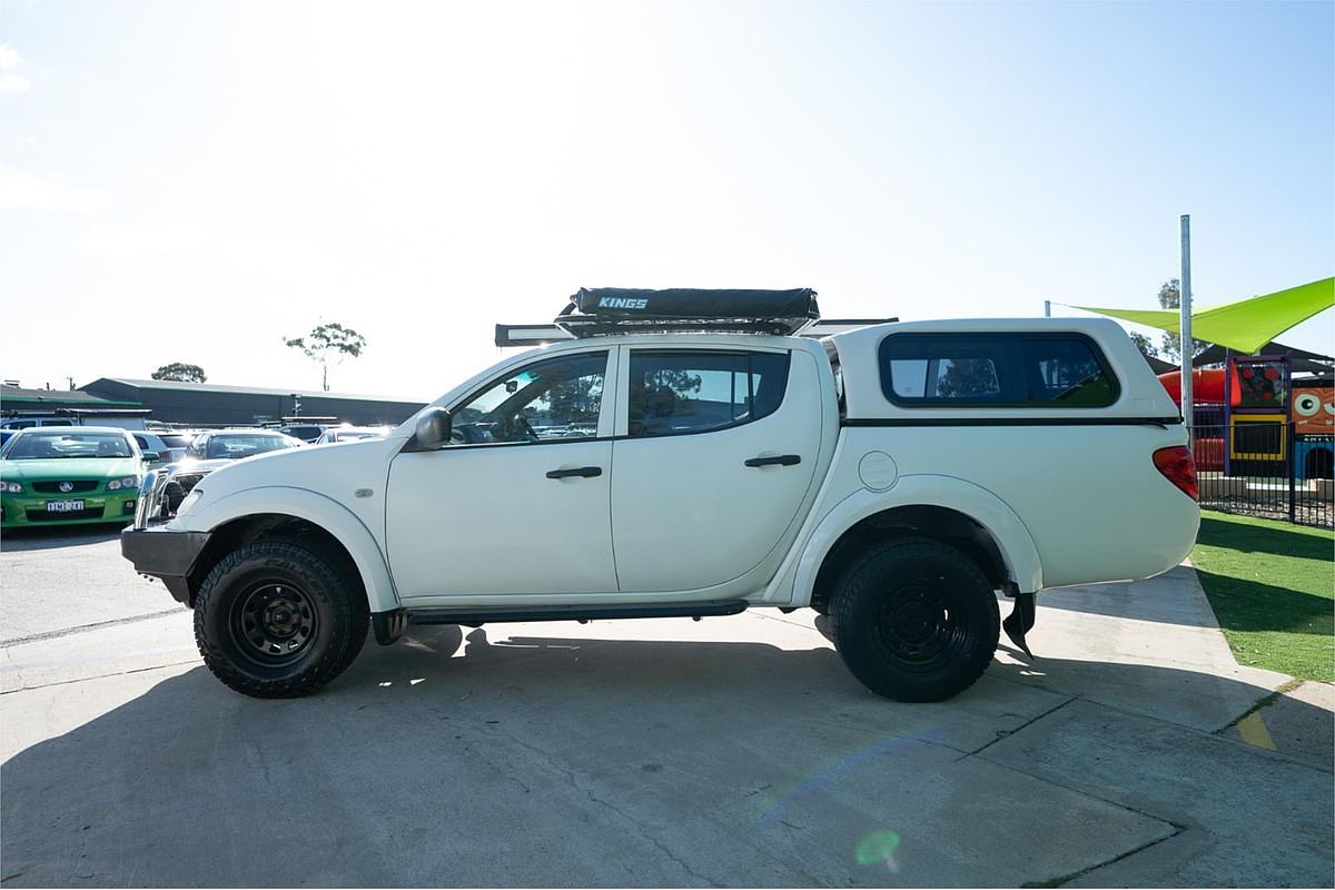 2015 Mitsubishi Triton GLX MN 4X4