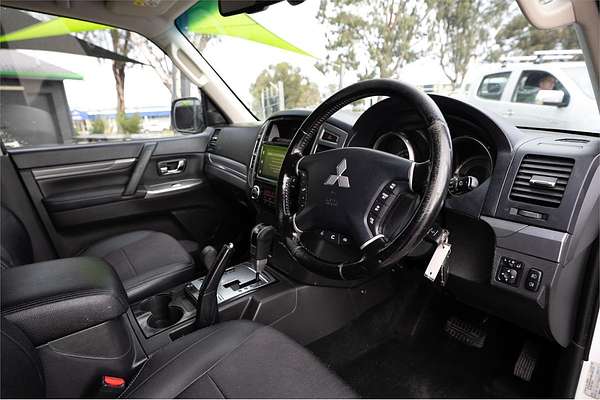 2015 Mitsubishi Pajero GLS NX