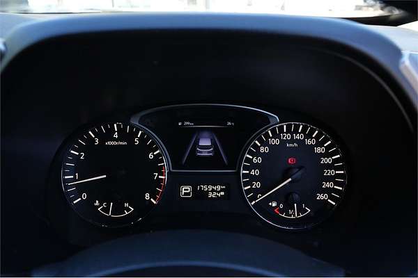 2015 Nissan Pathfinder ST R52