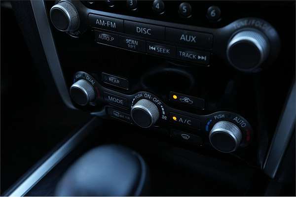 2015 Nissan Pathfinder ST R52