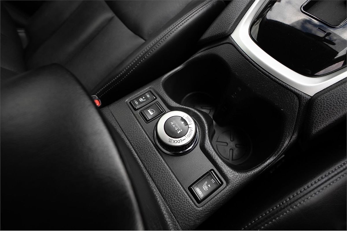 2016 Nissan X-TRAIL ST-L T32