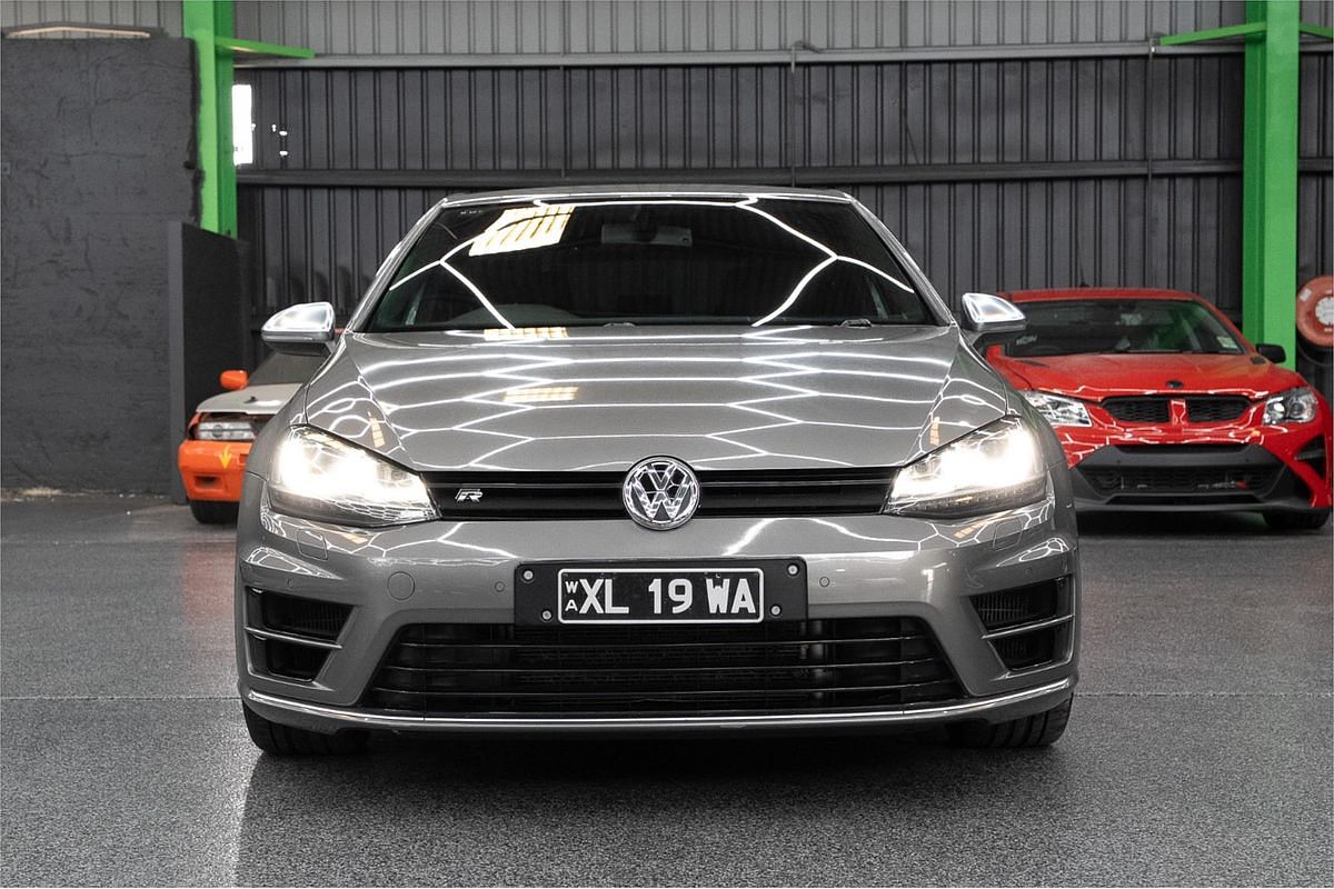 2015 Volkswagen Golf R 7