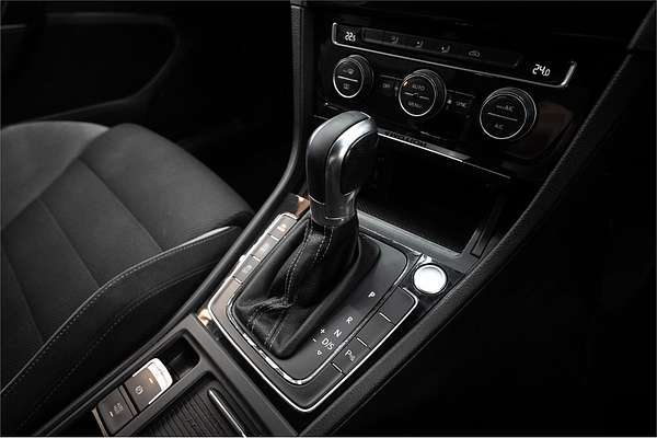 2015 Volkswagen Golf R 7