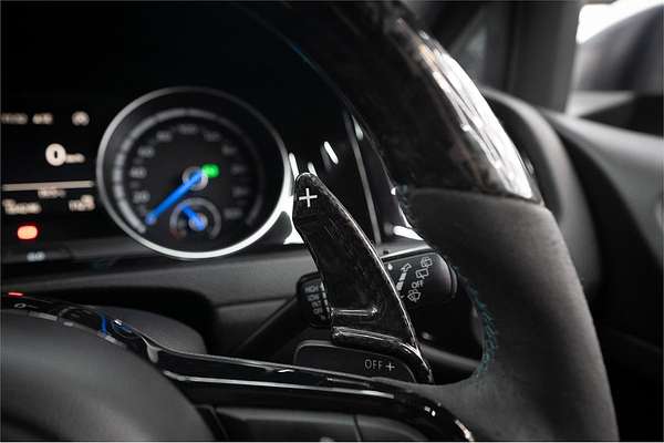 2015 Volkswagen Golf R 7