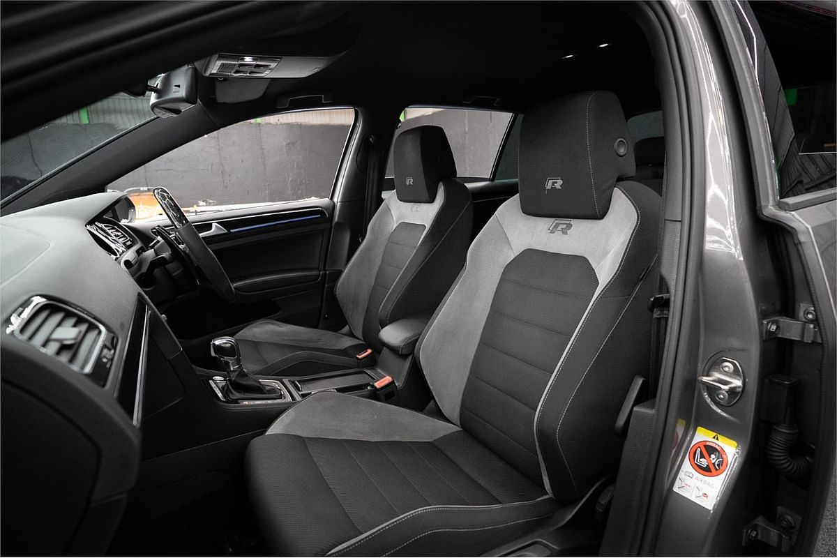 2015 Volkswagen Golf R 7