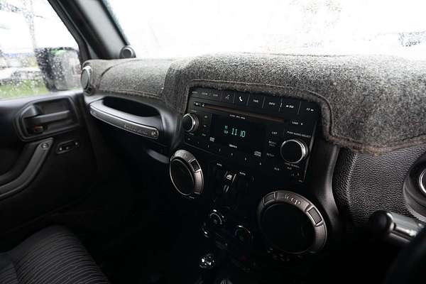 2011 Jeep Wrangler Unlimited Sport JK
