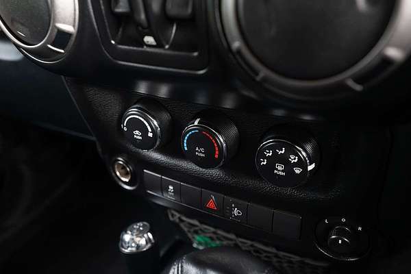 2011 Jeep Wrangler Unlimited Sport JK