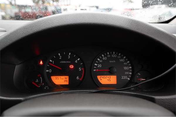 2011 Nissan Navara ST D40 4X4