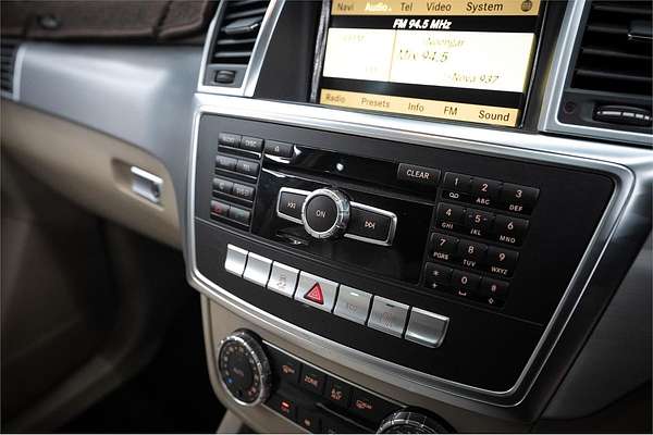 2012 Mercedes-Benz M-Class ML250 BlueTEC W166