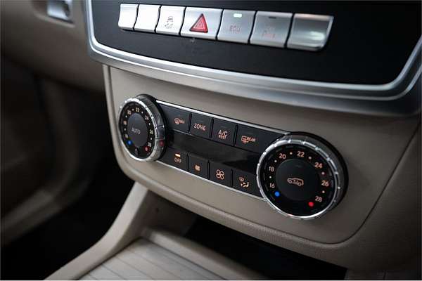 2012 Mercedes-Benz M-Class ML250 BlueTEC W166