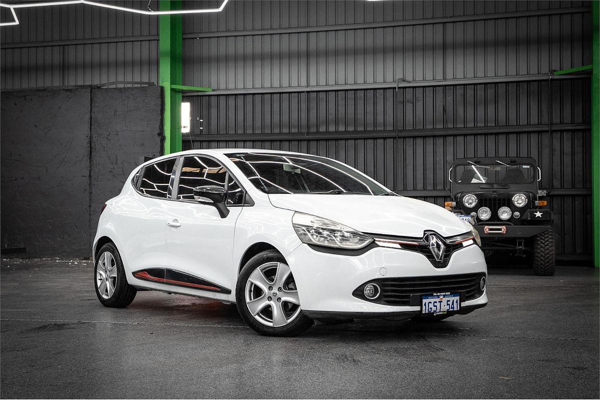 2014 Renault Clio Expression IV B98
