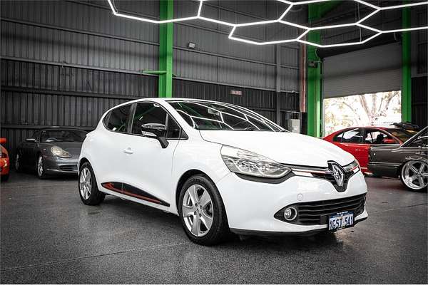 2014 Renault Clio Expression IV B98