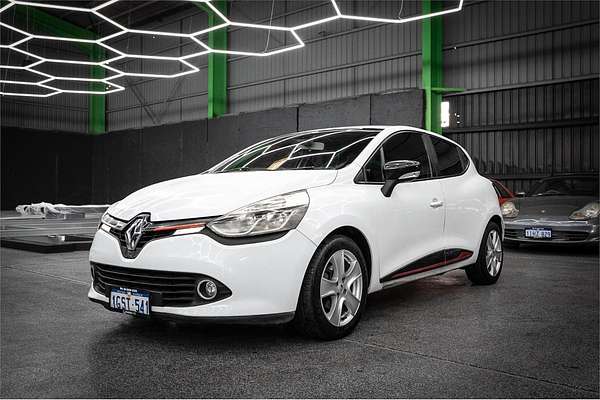 2014 Renault Clio Expression IV B98