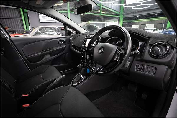 2014 Renault Clio Expression IV B98