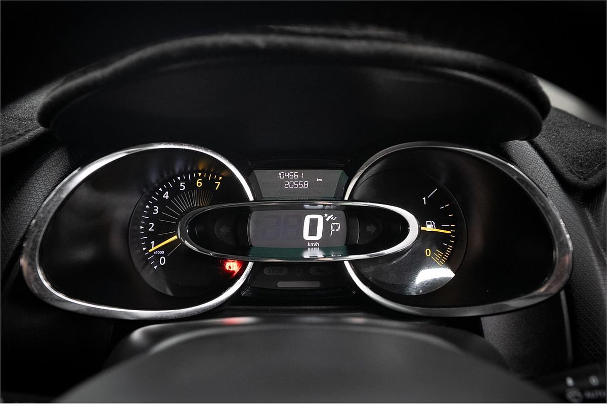 2014 Renault Clio Expression IV B98