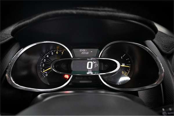 2014 Renault Clio Expression IV B98
